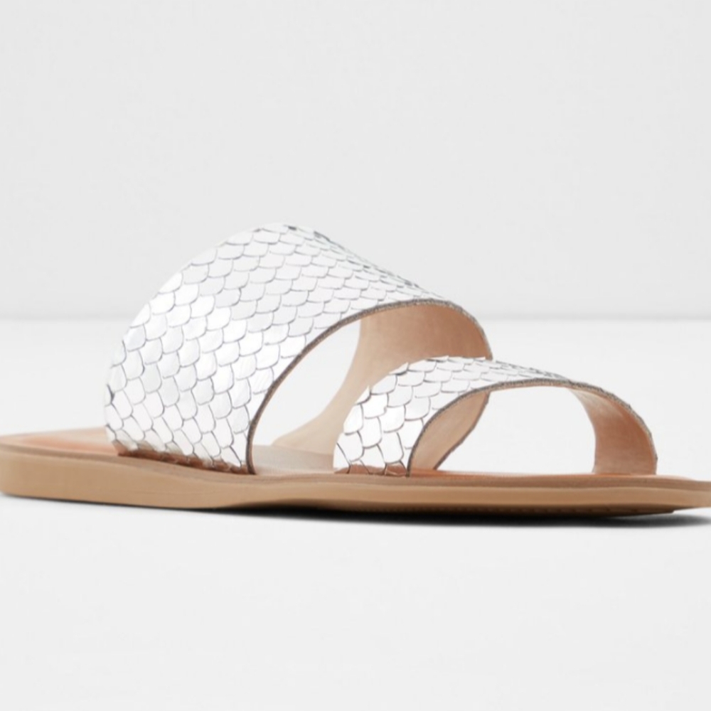 NIB ALDO METALLIC SUMMER FLATS